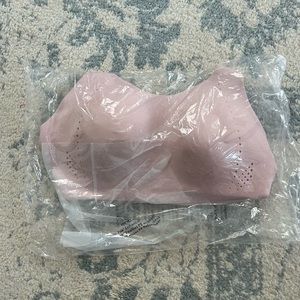 NWT Lululemon Air Support Bra